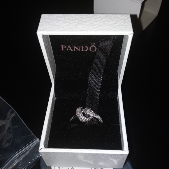 Pandora ring size 7 Authentic - Picture 2 of 3